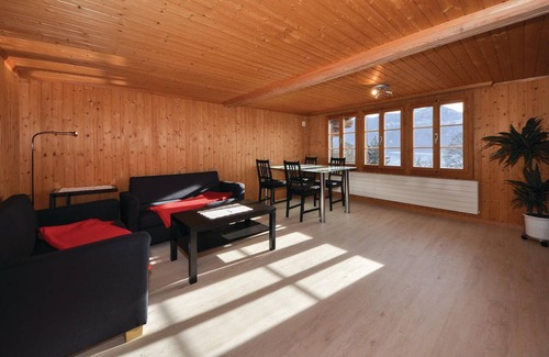 Beatenberg Apartment | This wonderful vacation apartment in a top location in Beatenberg offers you a beautiful view of the