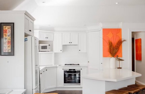 Victoria House | Thistle Beach Cottage-Port Fairy