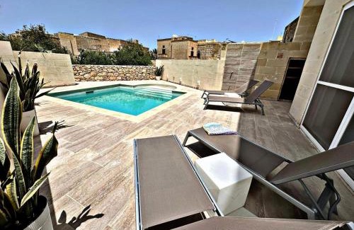 Xewkija Bed & Breakfast | Thistle Lodge Peaceful Gozo Retreat with Pool Ambience