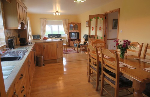 Rathnamagh House | THISTLEDOWN Ballina, Crossmolina Co Mayo Sleeps 8 Sister property to INGLEWOOD