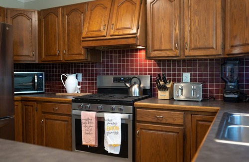 Holland House | THND is a safe, comfortable, and satisfying rental that feels "just like home".