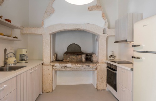 Sternes Villa | Tholos Cottage, fully renovated house inside Sternes, 15 min drive from Chania