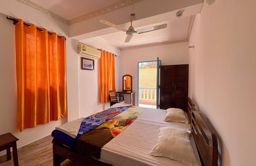Ashvem Hostel | Thomas Ashwem x One Light Stays