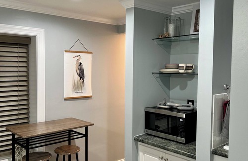 Abbeville Apartment | Thomas Mill Creek Lakefront Property