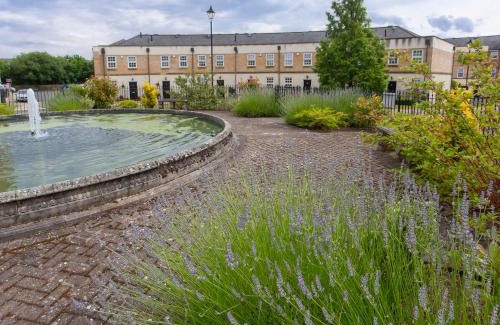 York House | Thomas, Off Leeman Road