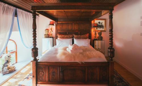 Halistra House | Thomas Telford Lettings - Luxurious Interiors and Seaviews
