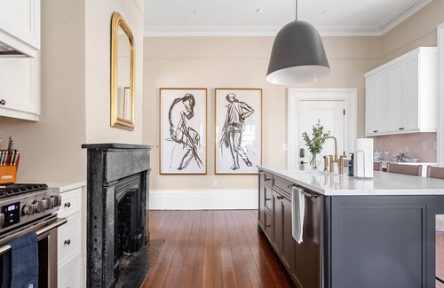 Charleston Historic District Apartment | Thomas Waring House Suite A | History Made Here