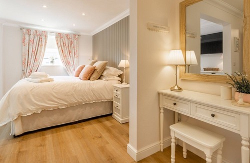 Norwich Cottage | Thomas Wyatt House - Norfolk Holiday Properties