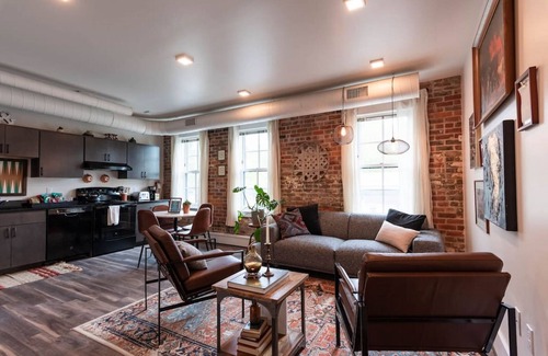Ypsilanti Apartment | Thompson 212 · Thompson Block Loft - Modern and Historic
