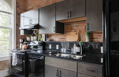 Ypsilanti Apartment | Thompson 307 · Light Filled Artist Loft - Downtown Depot town