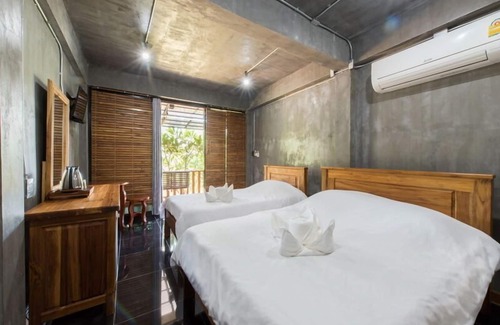 Thong Pha Phum House | Thongphaphum River