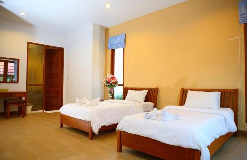 Nong Nam Daeng Resort | Thongsathit Hill Resort Khao Yai