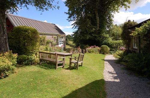 Gidleigh Cottage | THORN COTTAGE, pet friendly, country holiday cottage in Chagford
