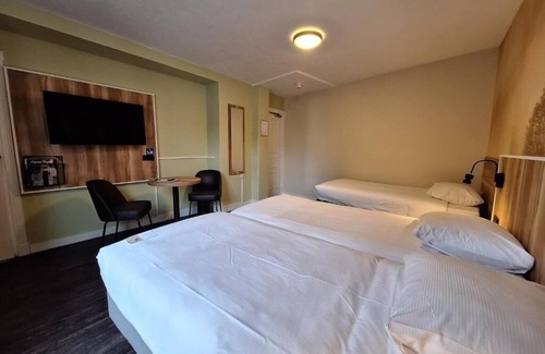 Thorn Hotel | Thorn Village Retreat – Stay in a Peaceful, Charming Dutch Town Near Shops