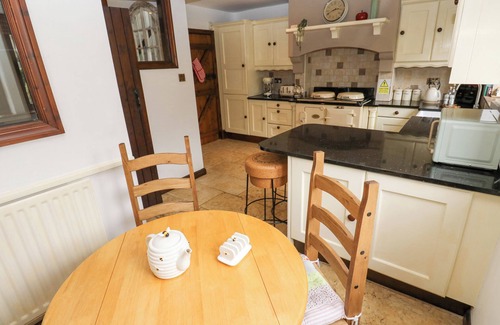 Emley Cottage | Thorncliffe Lane Guest House