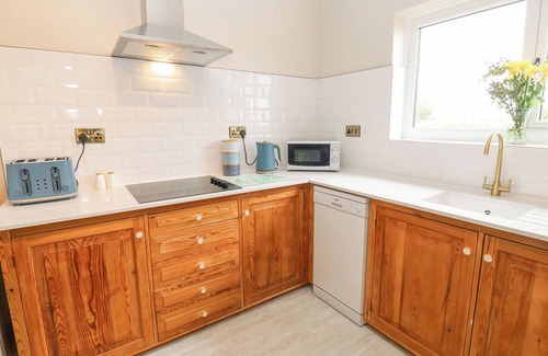 North Bitchburn Cottage | THORNFIELD, pet friendly, character holiday cottage in Evenwood