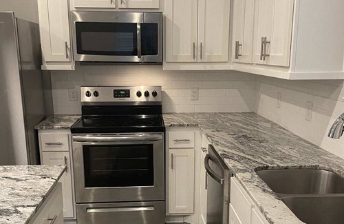 Huntsville Cottage | Thoughtfully Designed 4Bedroom Cottage with Superior Amenities