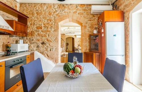 Thrapsano Villa | Thrapsano House for up to 8 persons, near Iraklion
