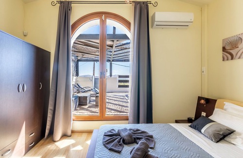 Thrapsano Villa | Thrapsano House for family vacations and or Digital Nomads. Near Iraklion Crete.