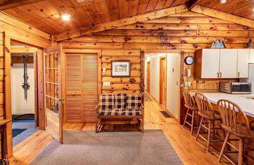 Wardsboro House | Three Bears Log Cabin