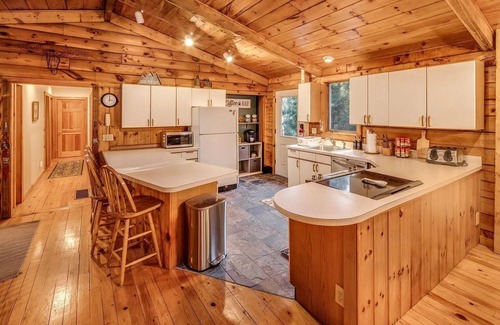 Wardsboro House | Three Bears Log Cabin