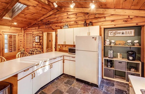 Wardsboro House | Three Bears Log Cabin