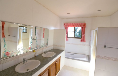 Na Kluea Villa | Three Bears Villa