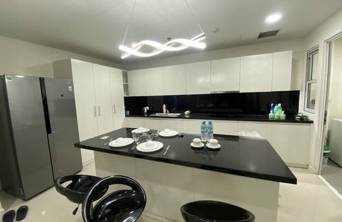 District 7 Condo | Three bedroom apartment Right in the city center
