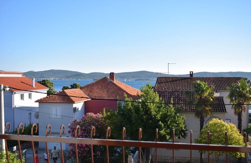 Sveti Filip i Jakov Apartment | Three bedroom apartment with balcony and sea view Sveti Filip i Jakov, Biograd (A-4299-a)