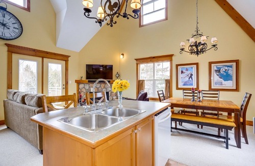 The Blue Mountains Condo | Three bedroom chalet in Snowbridge