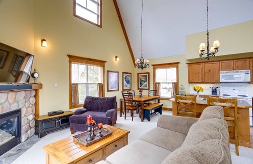 The Blue Mountains Condo | Three bedroom chalet in Snowbridge