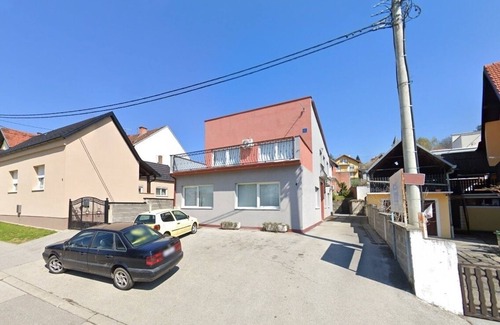Pleternica Apartment | Three bedroom apartment with terrace Pleternica, Slavonija (A-23027-a)