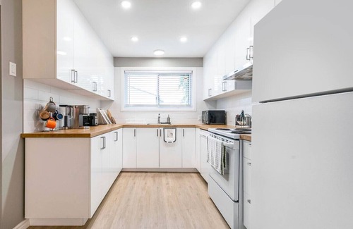 Lafleche Condo | Three bedroom apartment, Free parking. EV charger.