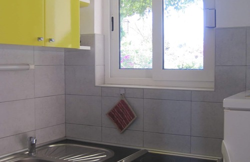 Maslinica Apartment | Three bedroom apartment near beach Maslinica, Šolta (A-14748-a)