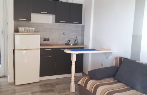 Povljana Apartment | Three bedroom apartment with terrace and sea view Povljana, Pag (A-17222-a)
