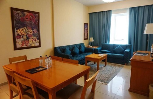 Al Majaz Apartment | Three Bedroom Apartments Near Majaz public park