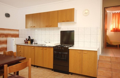 Trpanj Apartment | Three bedroom apartment with terrace Trpanj, Pelješac (A-10083-a)