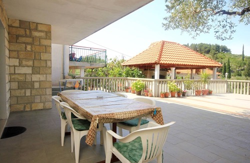 Trpanj Apartment | Three bedroom apartment with terrace Trpanj, Pelješac (A-10083-a)