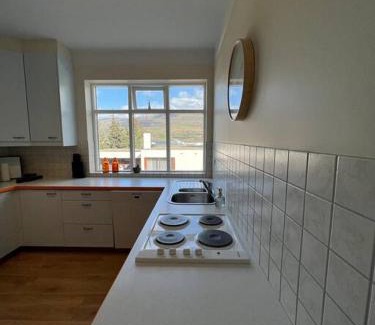 City Center Apartment | Three bedroom apartment close to downtown