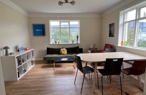 City Center Apartment | Three bedroom apartment close to downtown