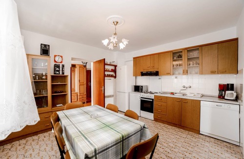 Barbat na Rabu Apartment | Three bedroom Apartment JASKO 1 near the sea