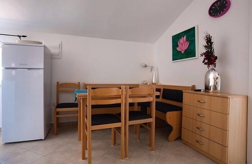 Poljana Apartment | Three bedroom apartment with terrace Poljana, Ugljan (A-8523-a)