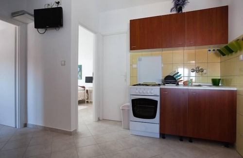 Poljana Apartment | Three bedroom apartment with terrace Poljana, Ugljan (A-8523-a)