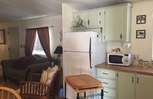 Holiday Shores House | Three Bedroom Bungalow One Block From River's Edge!