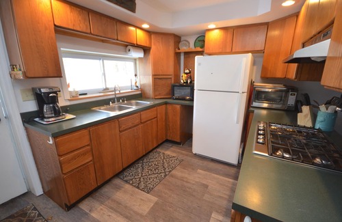 Traverse City Cabin | Three bedroom cabin on Lake Leelanau. Faces west with amazing sunsets.