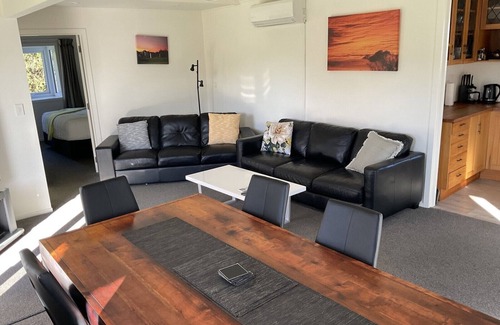 Havelock North Cottage | Three bedroom Cottage
