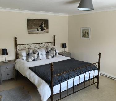 Darley House | Three Bedroom Countryside Cottage