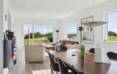 Bandholm House | Three-Bedroom Holiday Home In Bandholm
