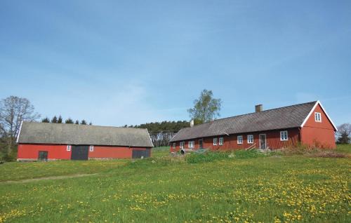 Andrarum House | Three-Bedroom Holiday Home Brösarp 04