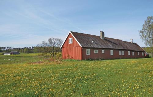 Andrarum House | Three-Bedroom Holiday Home Brösarp 04